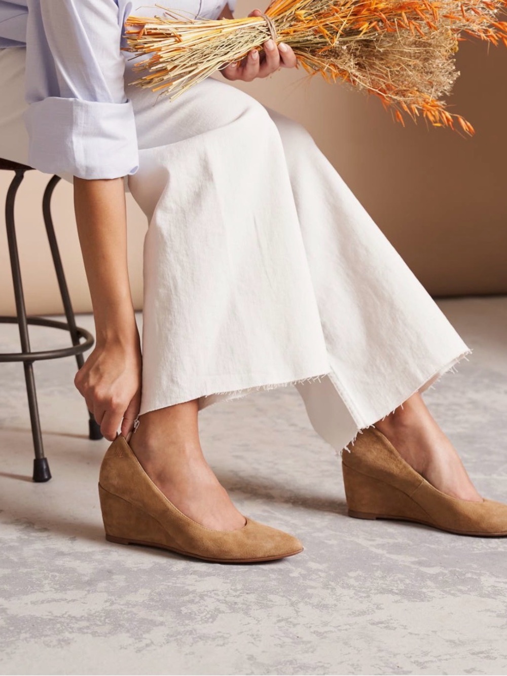 Viscata Barcelona Classic Suede Wedge Pumps - Camel, Sz 38